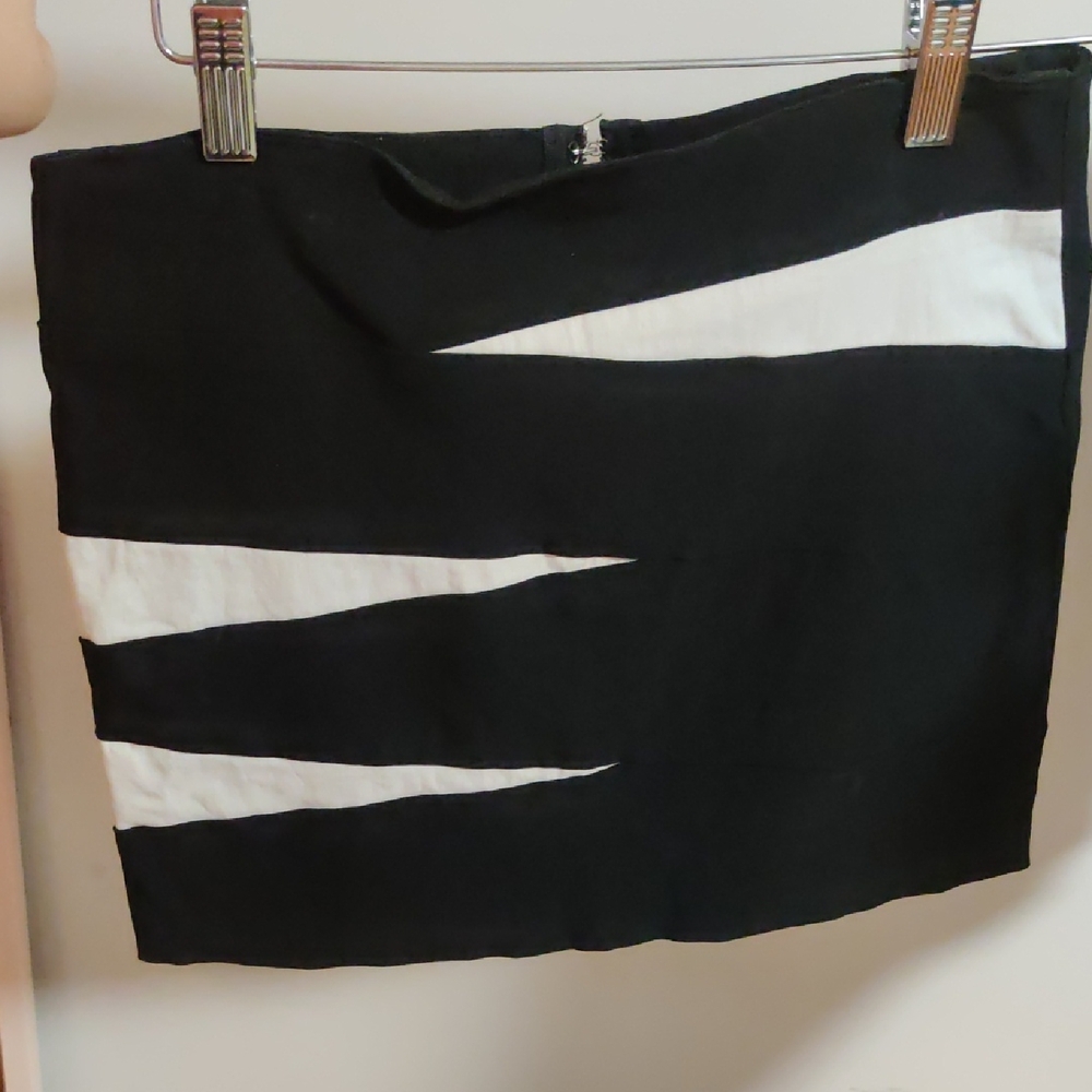 3 Mini Skirts Set - Picture 2 of 8